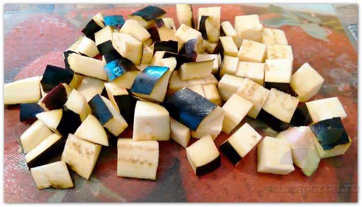 Баклажаны, нарезанные кубиками, фото